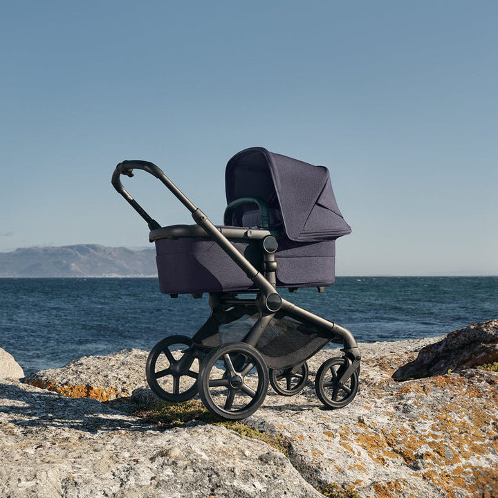 bugaboo fox 2 blue Bugaboo Fox 5 Renew Travel System Deep Indigo with Pebble 360 PRO2