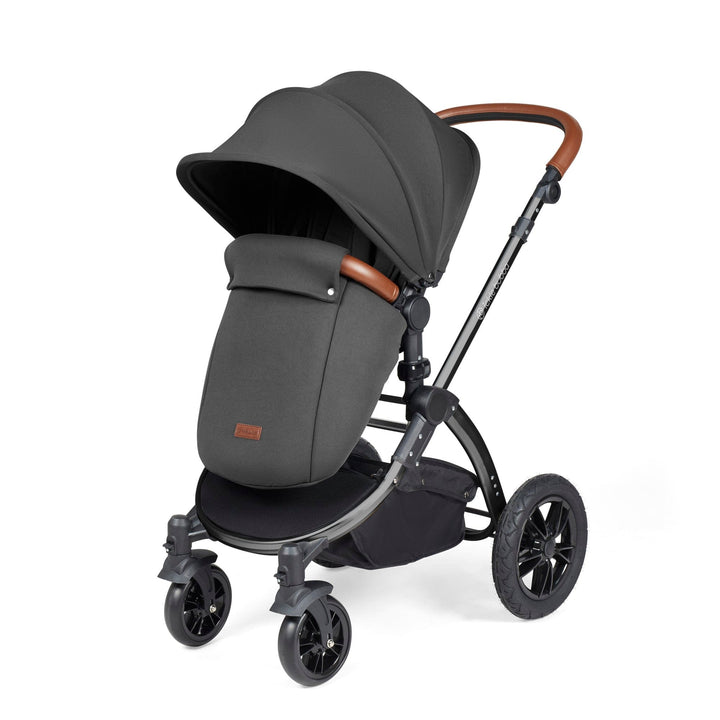 Ickle Bubba Wheels Ickle Bubba Stomp Luxe All-in-One i-Size Travel System (Stratus) with Bubba&Me - Black / Charcoal Grey / Tan