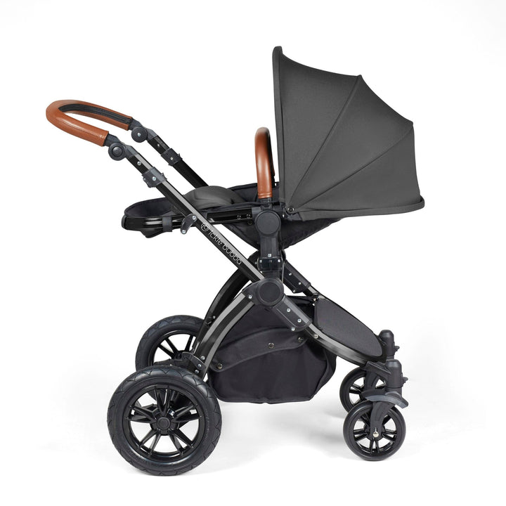 Ickle Bubba Wheels Ickle Bubba Stomp Luxe All-in-One i-Size Travel System (Stratus) with Bubba&Me - Black / Charcoal Grey / Tan