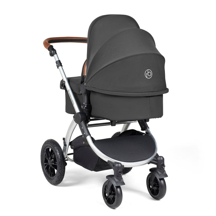 Ickle Bubba Wheels Ickle Bubba Stomp Luxe All-in-One i-Size Travel System (Stratus) with Bubba&Me - Silver / Charcoal Grey / Tan