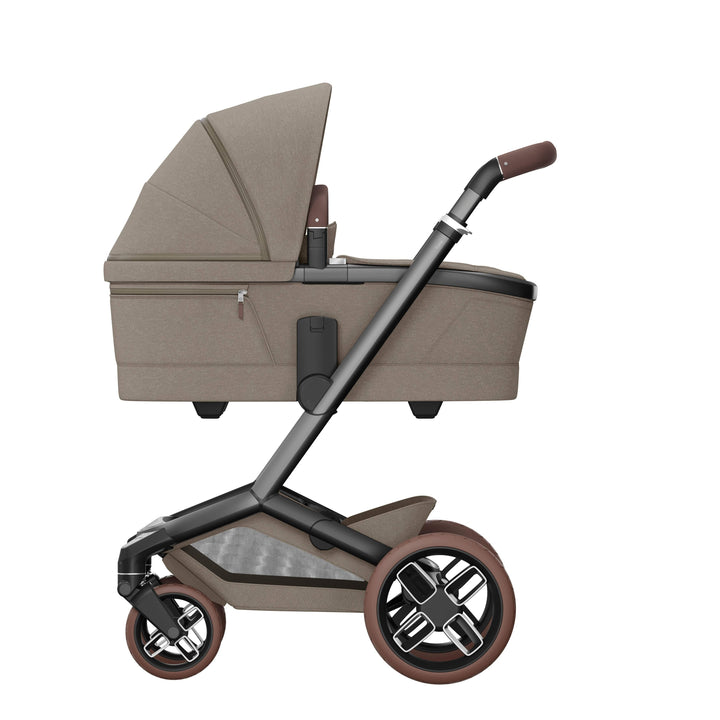 Maxi Cosi Prams & Pushchairs Maxi Cosi FAME 10 Piece Premium Bundle - Twillic Truffle (with Brown Wheels)