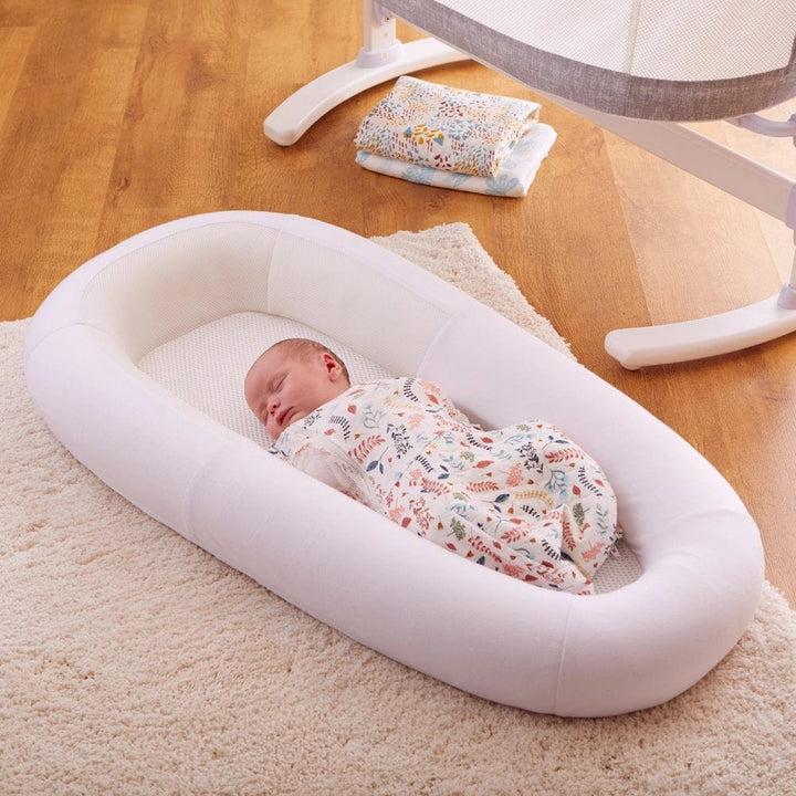 Purflo Sleeping Bags Purflo Sleep Tight Baby Bed with Spare Cover - Soft White