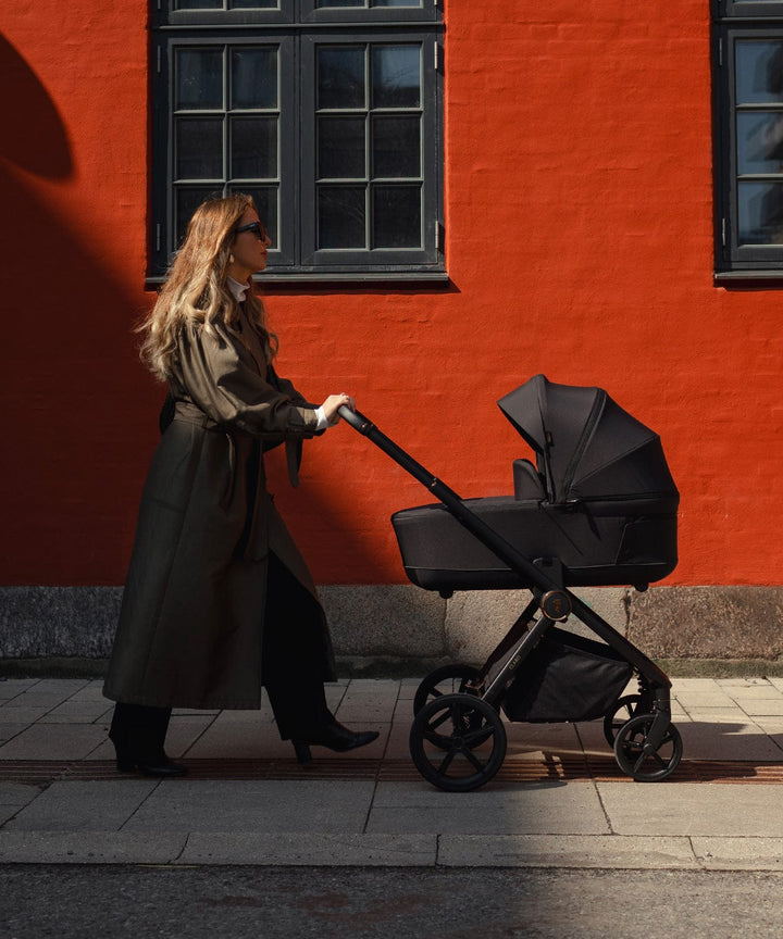 Venicci Wheels Venicci Claro 2in1 Pram & Pushchair - Noir