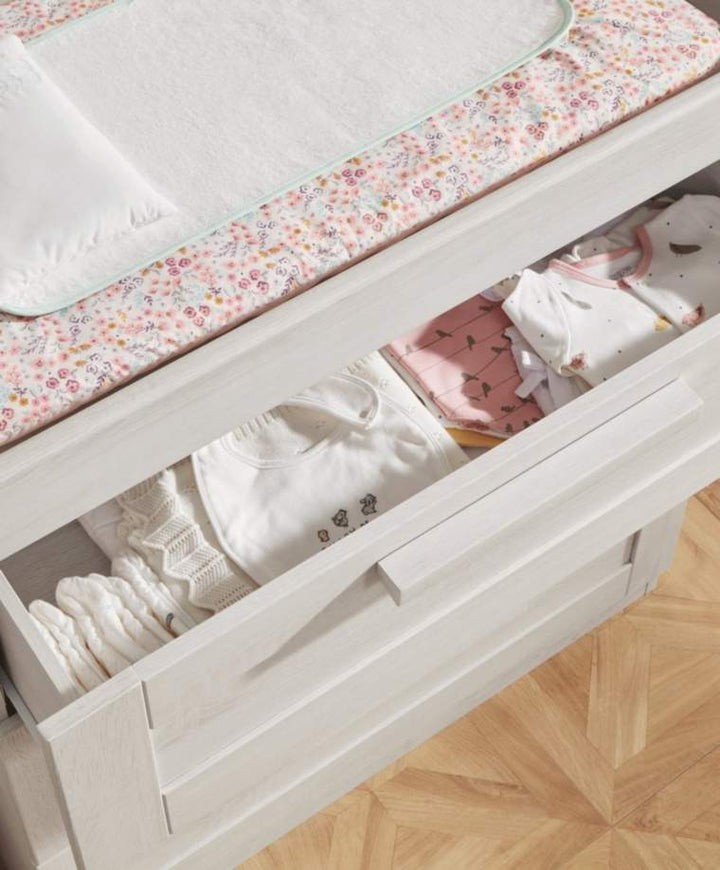 Mamas and Papas NURSERY FURNITURE Mamas and Papas Atlas Dresser / Changer - Nimbus White