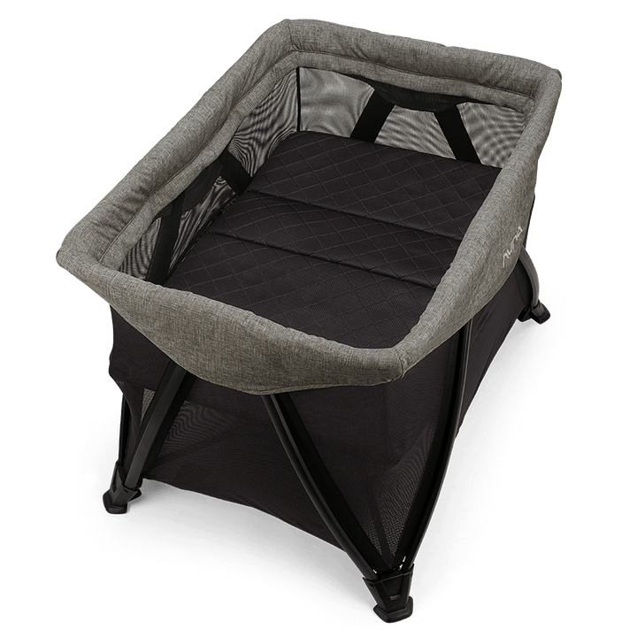 Nuna sena bassinet set up online