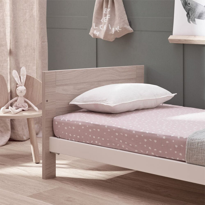 Silver Cross Cot Beds Silver Cross Finchley Cot Bed - Oak